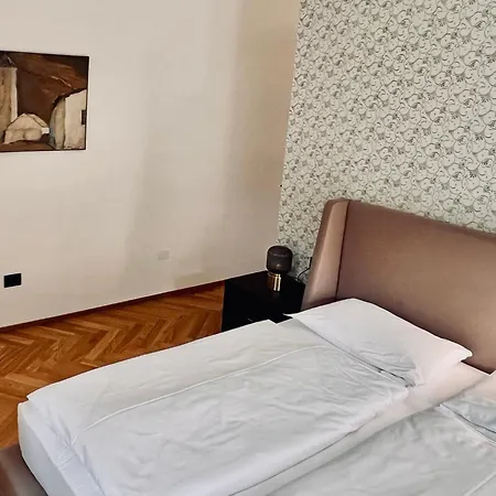 Jugendhaus Dr. Josef Noldin Hostel *